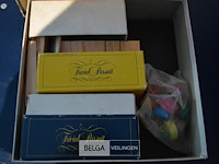 Gezelschapsspel trivial pursuit - afbeelding 2 van  2