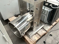 Ggmgastro ewfmh10 elektrische worstenmachine - afbeelding 5 van  6