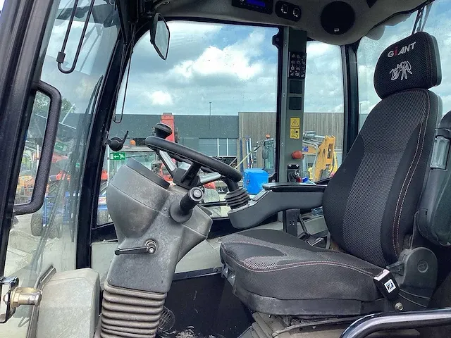 Giant - v761 - compact loader - 2015 - afbeelding 4 van  15