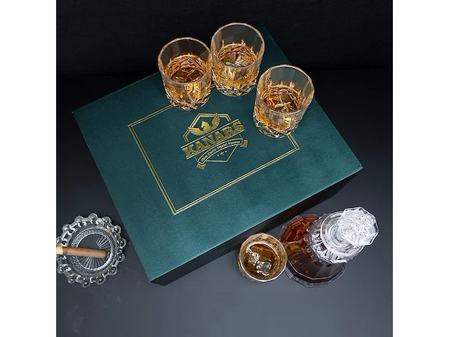 Giftbox whiskey karaf + glazen kristal - afbeelding 4 van  4