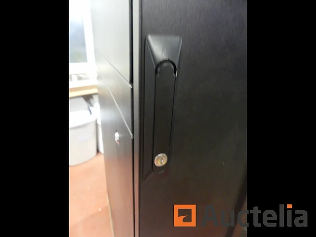 Gigamedia serverkast - afbeelding 7 van  11