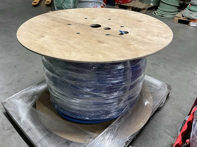 Gigamedia uftp cat6a 500 m datakabel (3x) - afbeelding 1 van  3