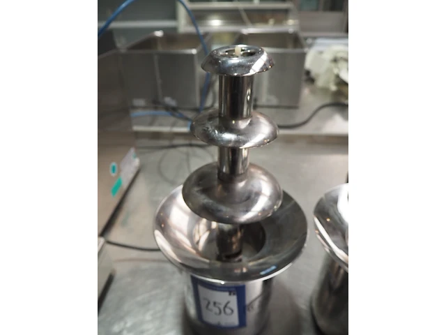 Giles & posner - afbeelding 3 van  7