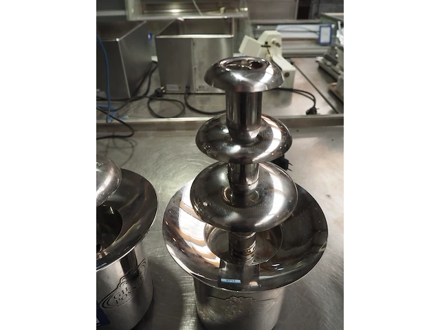 Giles & posner - afbeelding 4 van  7