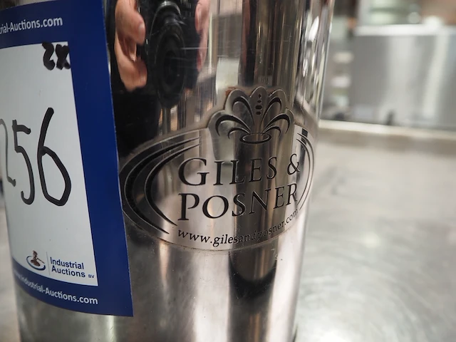 Giles & posner - afbeelding 6 van  7