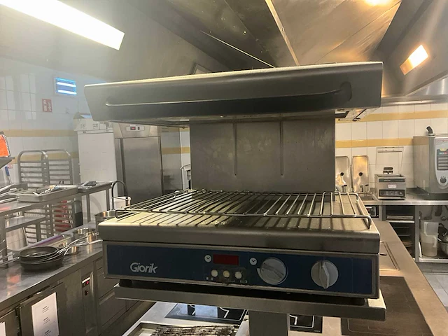 Giorik rvs salamander - afbeelding 1 van  7