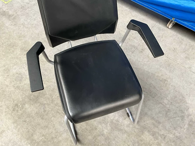 Giroflex design vergaderstoelen (17x) - afbeelding 4 van  8