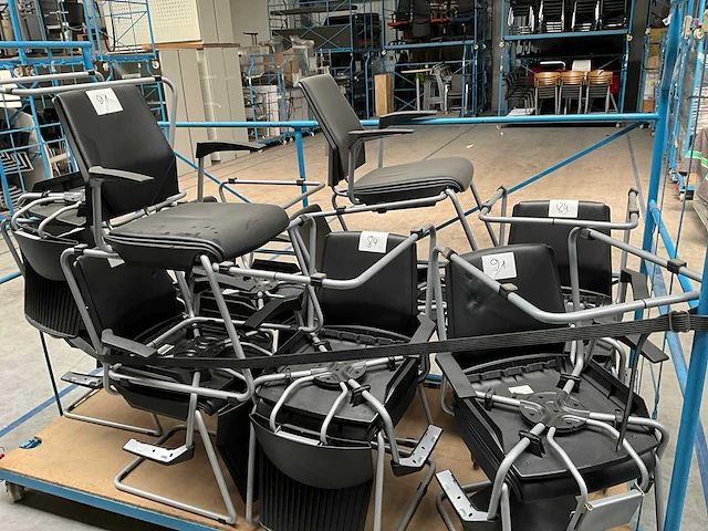 Giroflex design vergaderstoelen (17x) - afbeelding 7 van  8