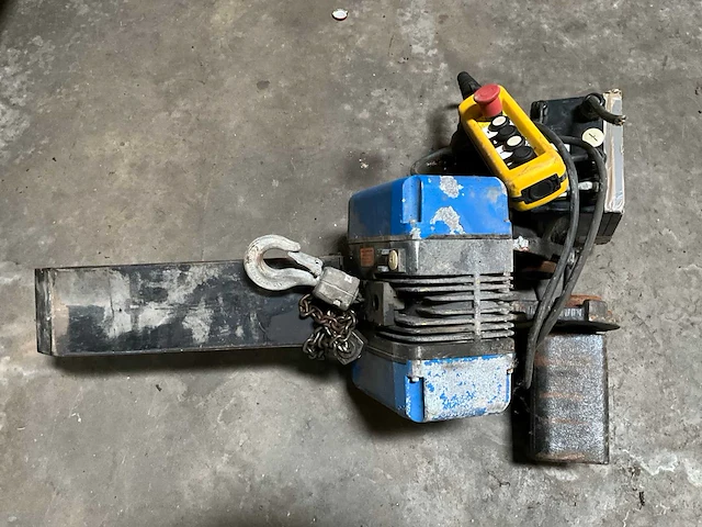 Gis emfe50 elektrische kettingtakel - afbeelding 2 van  6