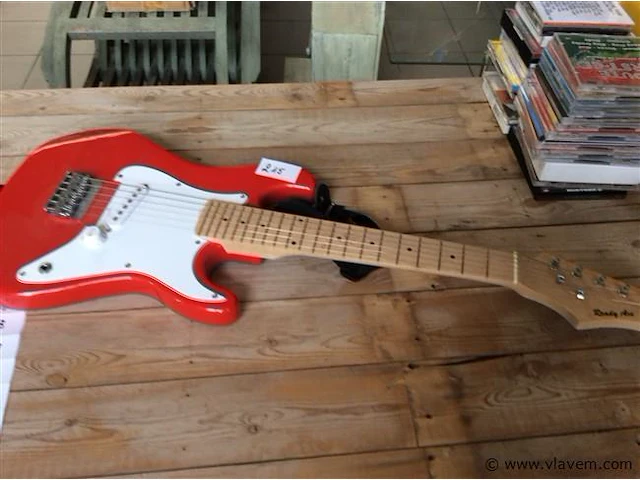 Gitaar elektrisch - afbeelding 1 van  3