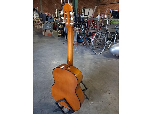 Gitaar in perfecte staat - afbeelding 3 van  4