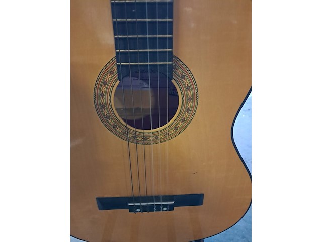 Gitaar in perfecte staat - afbeelding 4 van  4