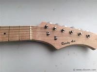 Gitaar - afbeelding 3 van  3