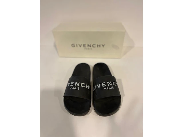 Givenchy slippers - afbeelding 2 van  3