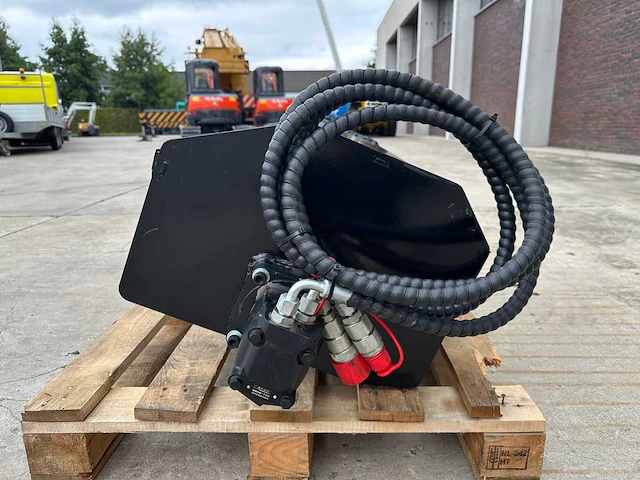 Giyi - 2025 - gy-xgj - grondfrees passend op schranklader - afbeelding 6 van  9