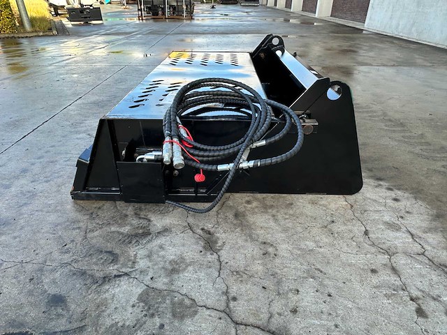 Giyi - 2025 - rr78 - voorzetapparatuur - steenraper - afbeelding 10 van  12