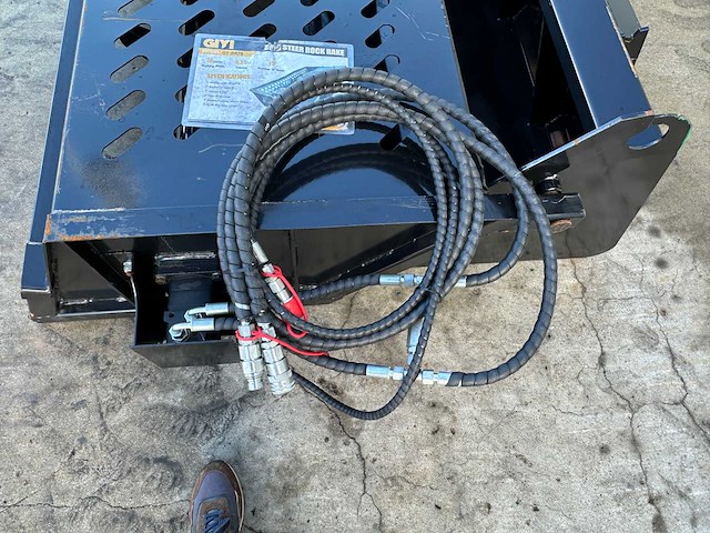 Giyi - 2025 - rr78 - voorzetapparatuur - steenraper - afbeelding 12 van  12