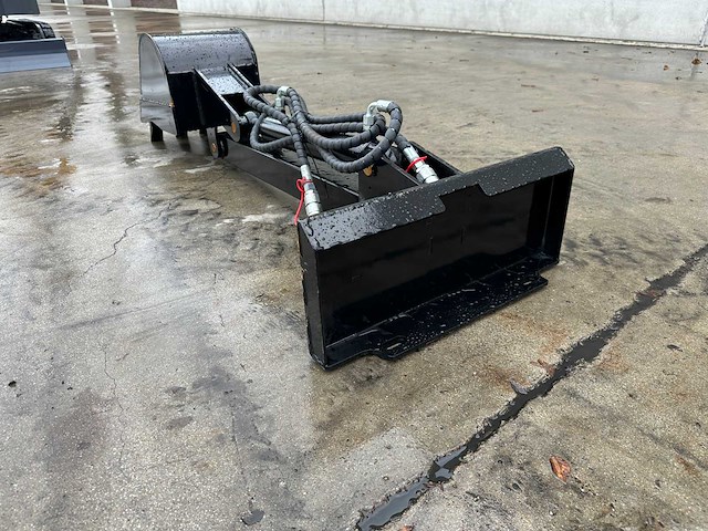 Giyi - 2025 - zwb - voorzetapparatuur - graafarm - afbeelding 9 van  10