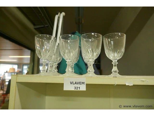 Glaasjes in kristal - afbeelding 1 van  1