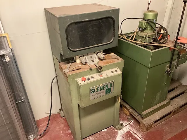 Glaslattenzaagmachine soenen hendrik - afbeelding 1 van  11