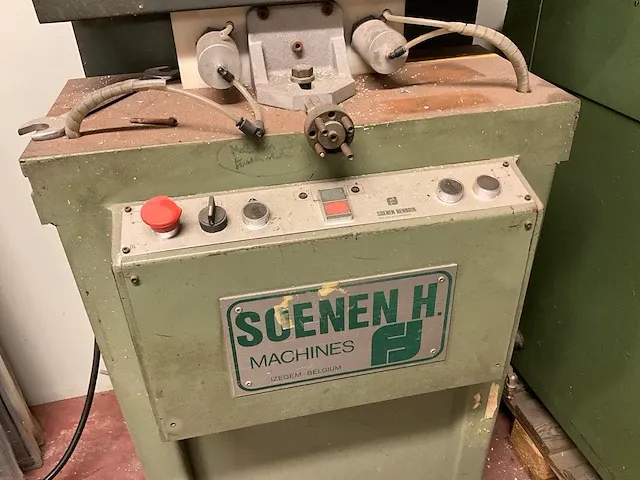 Glaslattenzaagmachine soenen hendrik - afbeelding 7 van  11