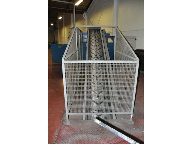 Glass container with a belt conveyor galloo - afbeelding 4 van  4