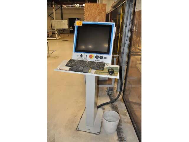 Glass cutting machine with two cutter heads bystronic - afbeelding 13 van  14