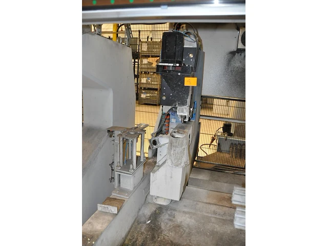 Glass drilling machine, type champ drill with two drill heads bystronic - afbeelding 4 van  6