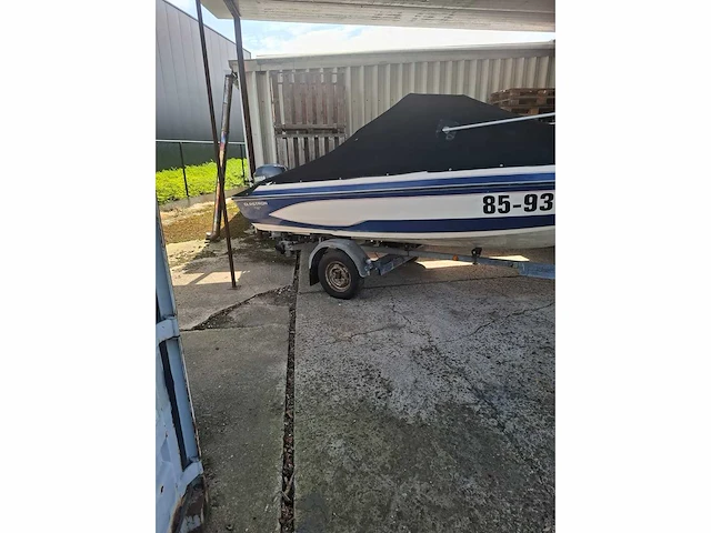 Glastron - mini day 500 la haya speedboot met buitenboordmotor en trailer - afbeelding 4 van  9