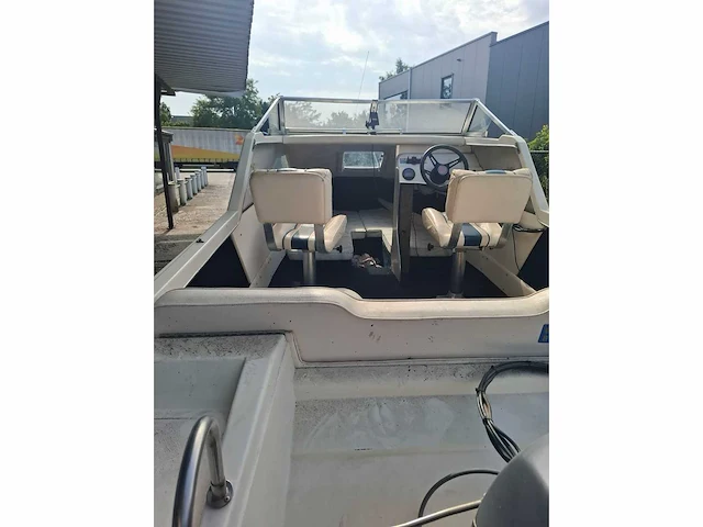Glastron - mini day 500 la haya speedboot met buitenboordmotor en trailer - afbeelding 9 van  9