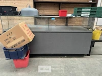 Glazen houten etalagekast - afbeelding 2 van  5