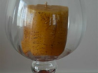 Glazen kandelaar met kaars - afbeelding 2 van  2