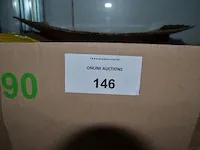 Glazen karaf met 3 glazen verzilverde voet, verzilverd messen, 4 inox dienbladen, 2 verzilverde koffietassen met filter - afbeelding 2 van  6