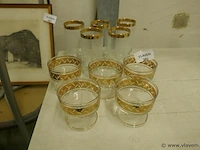 Glazen met goudkleurige rand - afbeelding 1 van  1