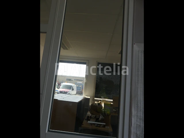 Glazen scheidingswand voor kantoor - afbeelding 3 van  4