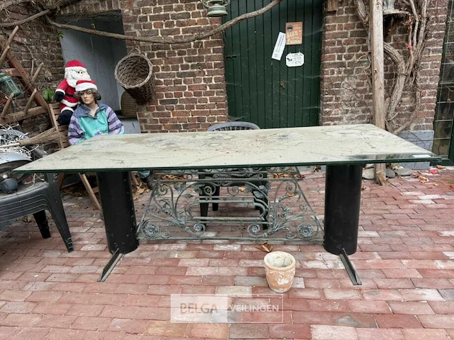 Glazen tafel - afbeelding 1 van  3