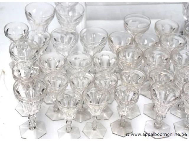Glazenset, 11 stuks h 10, 20 stuks h 11, 10 stuks h12, 6 stuks h13 - afbeelding 3 van  3