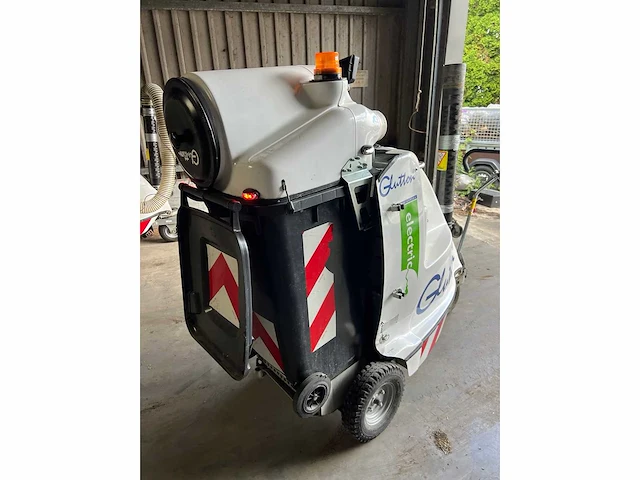 Glutton - 2018 - collect 2411 electric - straatveegmachine - afbeelding 10 van  10