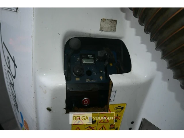 Glutton afvalzuiger op benzine - afbeelding 6 van  6