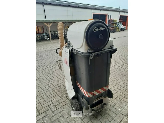 Glutton straatveegmachine - afbeelding 4 van  4