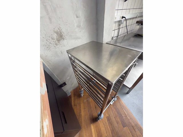 Gn dienblad trolley – inox – heavy-duty, verrijdbaar - afbeelding 2 van  5