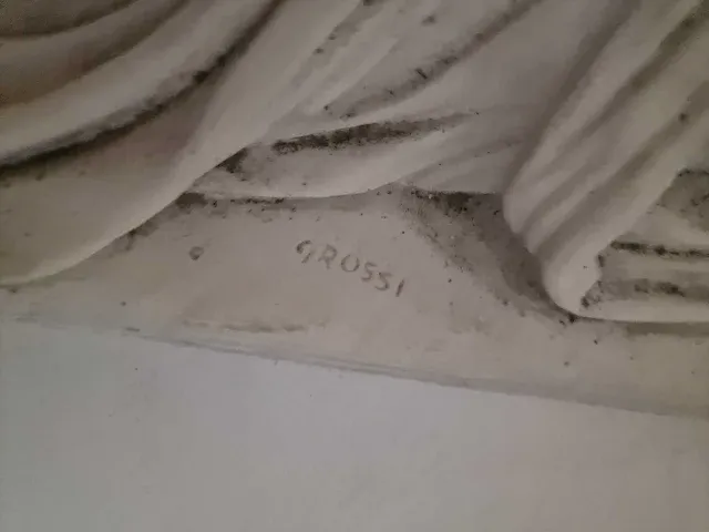 Godin venus op een zetel - getekend - european pottery - afbeelding 8 van  19