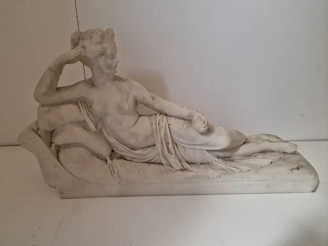 Godin venus op een zetel - getekend - european pottery - afbeelding 17 van  19