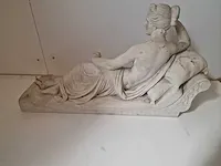 Godin venus op een zetel - getekend - european pottery - afbeelding 18 van  19