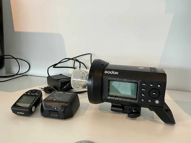 Godox ad400 pro draagbare studioflitser - afbeelding 1 van  8