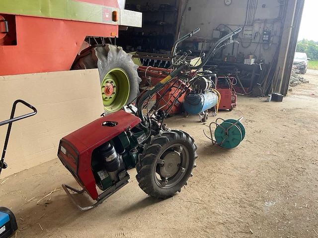Goldoni 714 tractor - afbeelding 1 van  16