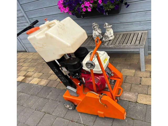 Golz sf170 vloerzaag / betonzaag - afbeelding 1 van  3