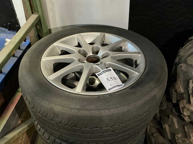 Goodyear band op velg (4x) - afbeelding 2 van  3