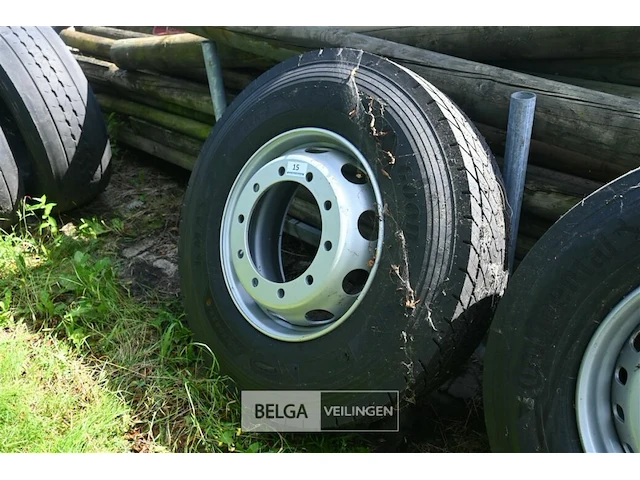 Goodyear band + velg - afbeelding 1 van  6