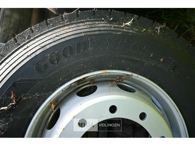 Goodyear band + velg - afbeelding 6 van  6